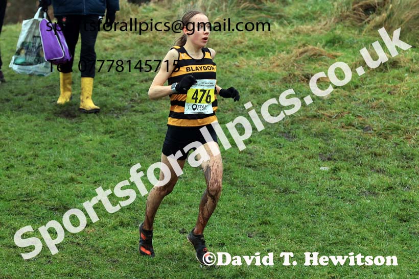 Womens under-17s and under-20s 2023 North Eastern Cross Country Champs., Temple Park, South Shields. Photo: David T. Hewitson/Sports for All Pics